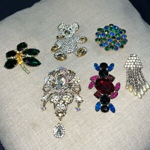 Lot of 6 Rhinestone Brooches